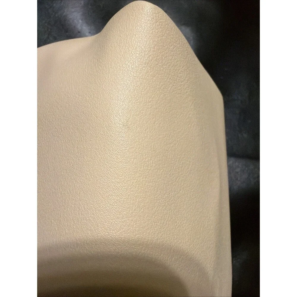 Bvlgari Parfums Cream Cosmetic Makeup Pouch Bag Pink Lining